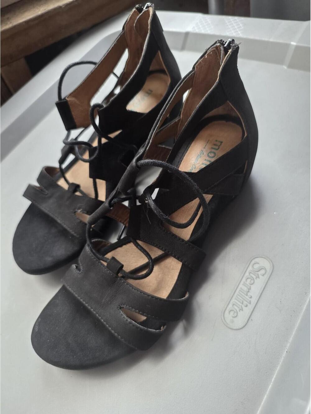 Montana Women's Strappy Sandals Black Size 6